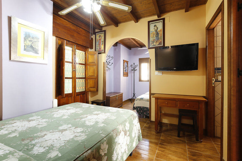 Apartamentos La Miga Гранада Экстерьер фото